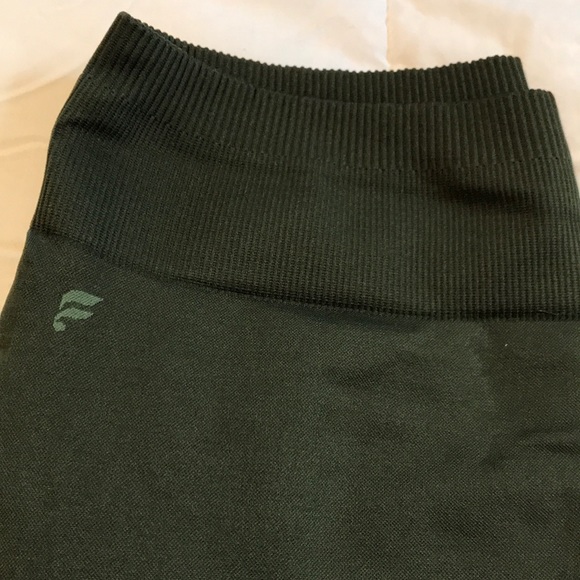 Fabletics seamless ribbed workout leggings - Picture 3 of 6